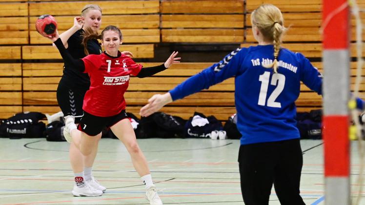Foto Rolf Tobis 
7.01.2023
Handball Frauen - Landesliga
HSG Delmenhorst -- Jahn Hollenstedt  II
vl
Jennifer Kulikow