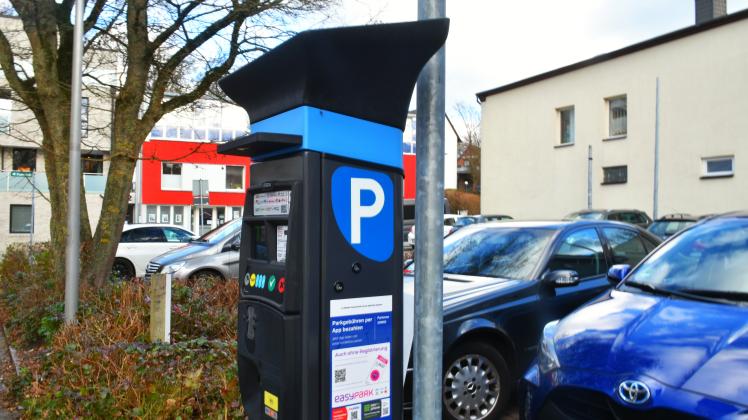 Parkautomat in der Blauen tarifzone in Bad Oldesloe