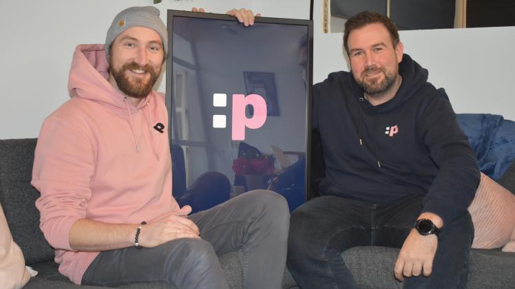 Planen am 1. April die Markteinführung ihrer neuen Software für Mitarbeiter-Benefits: Peter Struck und Mark Bosold vom jungen Rostocker Startup :pxtra.