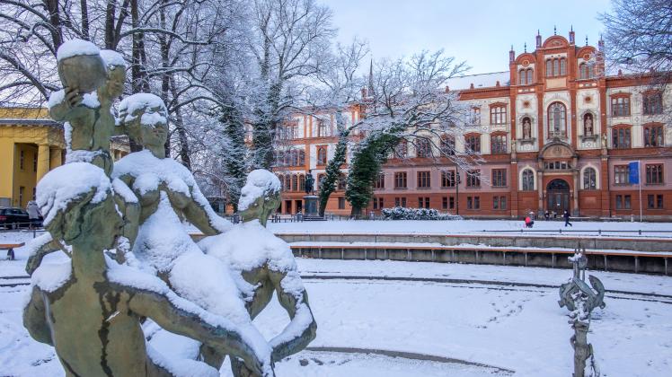 Die Universität Rostock gilt als die älteste im Ostseeraum. Sie wurde 1419 gegründet.