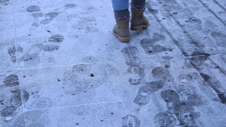 Wann muss Schnee geräumt sein Schleswig Holstein?