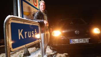 Grenzpendler Chrissi Becker fährt fast täglich von Langballig nach Egernsund.
