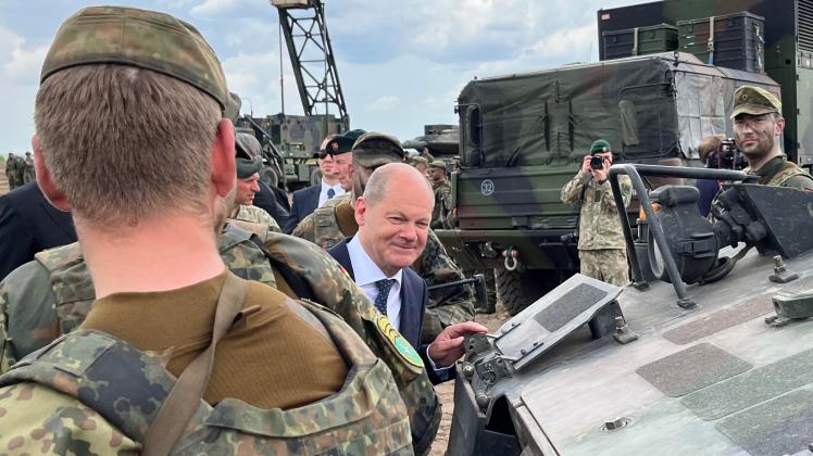 Panzer Für Die Ukraine: Wieso Wird Olaf Scholz Derart Gescholten? | NOZ