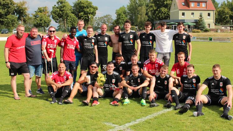 Das Fußball-Landesklasseteam vom FSV Veritas Wittenberge/Breese holte sich den Sieg im Oberen Kreispokal.