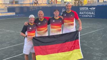 Das deutsche Team holte in der Mannschaft den Weltmeistertitel (v.l.n.r.): Christian Barmeyer aus Köln, Claudio Tomasetti aus Köln, Philipp Fülkell aus Greifswald und Joachim Schamberger aus Schwerin.