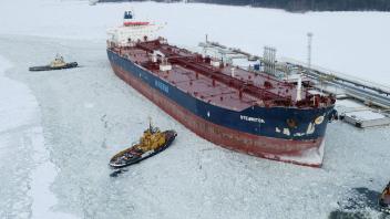 Frozen oil port of Primorsk PUBLICATIONxINxGERxSUIxAUTxHUNxONLY