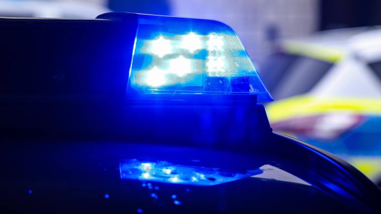 Symbolbild Thema Polizei, Einsatzfahrzeug mit Blaulicht Symbolbild zum Thema Polizei am 22.01.2020 in Siegen/Deutschland