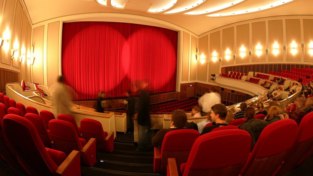 Lichtspielhaus Sprachkolumne für das andere Wort für Kino. NNN