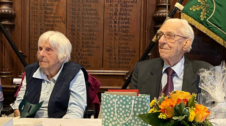 Walter Benthin und Agathe Wöhler aus Zarrentin sind beide 100 Jahre alt