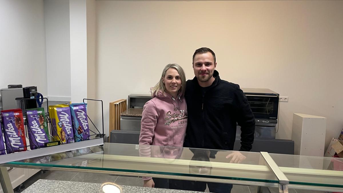 Junges Paar Bistro und Ferienwohnungen in Janneby