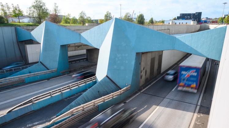 A7 am Elbtunnel wird in Richtung Norden gesperrt