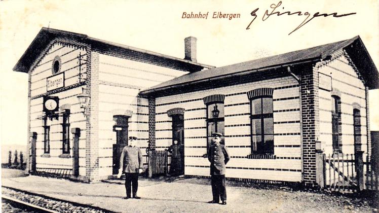 Der Bahnhof Elbergen auf einer alten Postkarte.