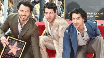 Kreischende Fans: Jonas Brothers feiern «Walk of Fame»-Stern