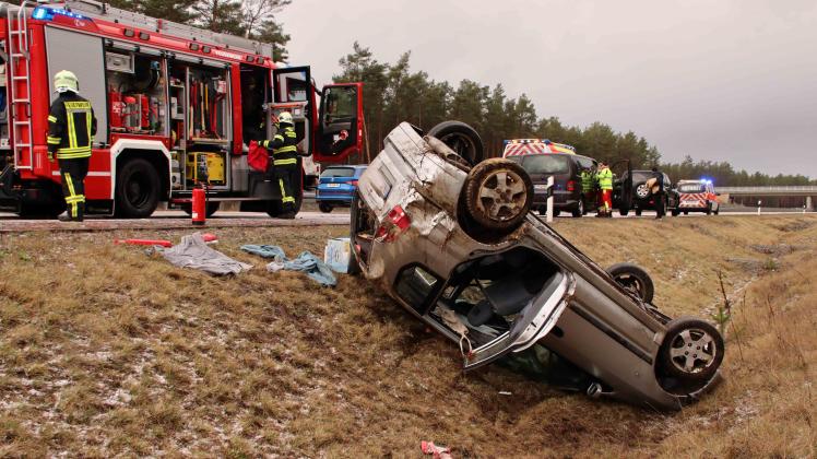 Zwei Unfälle Auf A14 Nahe Grabow: Mehrere Personen Verletzt | SVZ