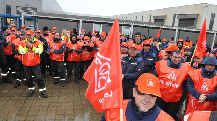 Die Mitarbeiter von Brüggen in Herzlake sind am Donnerstag in den Warnstreik getreten. 