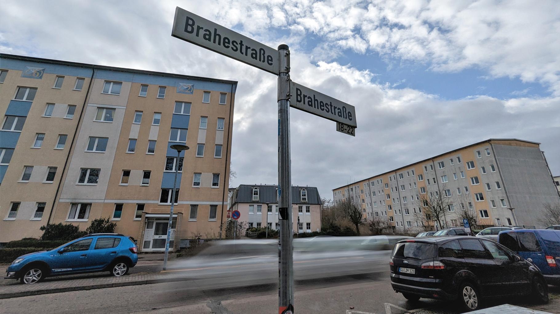 Brahestraße in Rostocker Südstadt wird sicherer für Fußgänger