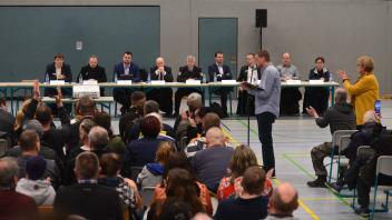 In der Bürgerversammlung in Grevesmühlen kritisierte auch Jan Achilles die Pläne zu einer geplanten Unterkunft für bis zu 400 Asylbewerber. 
