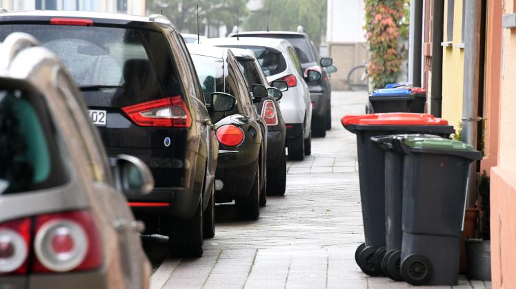 Kampf um den Gehweg