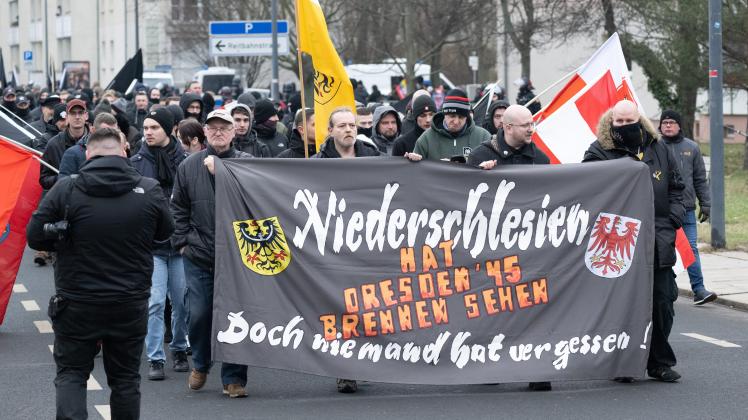 Vor Jahrestag der Zerstörung Dresdens - Aufmarsch Rechtsextremer