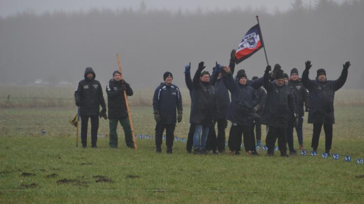 Der BV Garding ,,zeigt Flagge“ und sorgt für Stimmung.