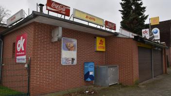 Auch wenn nachmittags die Rollläden früher runtergehen: Der Kiosk an der Syker Straße / Ecke Schollendamm bleibt weiter geöffnet.