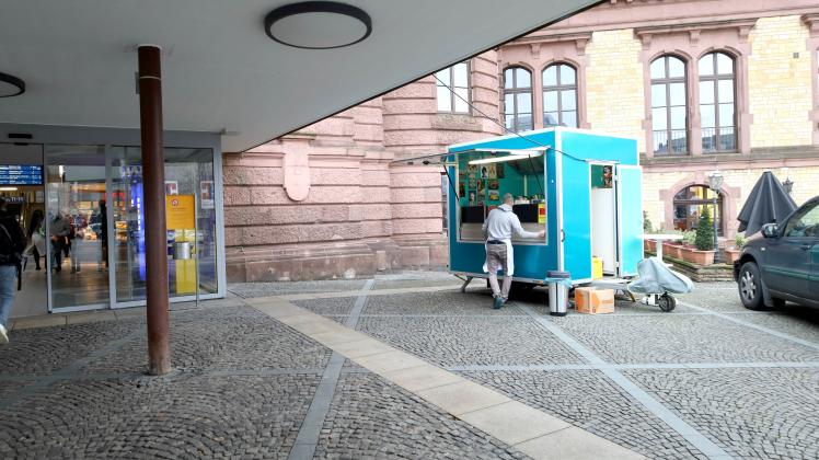 Seine Currywurstbude am Osnabrücker Hauptbahnhof musste Michael Krüger auf Anordnung des Veterinäramts nach wenigen Tagen schließen.