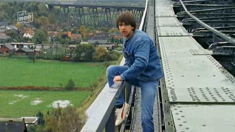 Prominent besetzte Nebenrolle: Martin May, bekannt aus dem Welterfolg „Das Boot“, spielt den lebensmüden Mann auf der Eisenbahnhochbrücke.  
