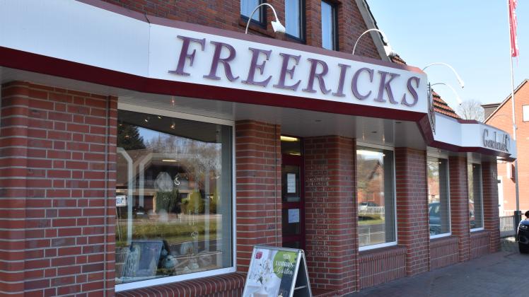 Wegen Geschäftsaufgabe steht die Schließung des Porzellanladens Freericks am Splitting in Papenburg bevor. 