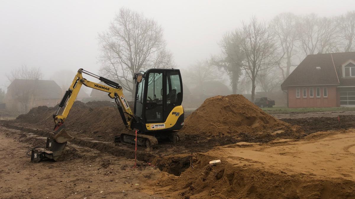 Bau vier neuer Einfamilienhäuser in Oelixdorf mit grüner Planung