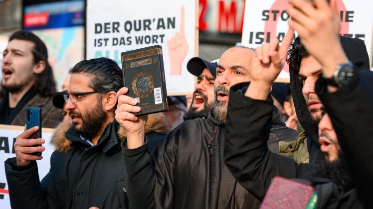 Demo gegen Koranverbrennung in Hamburg