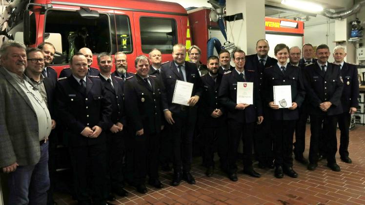Die Mitgliederversammlung der Feuerwehr Ohrtermersch/Ohrte formierte ds Ortskommando neu.