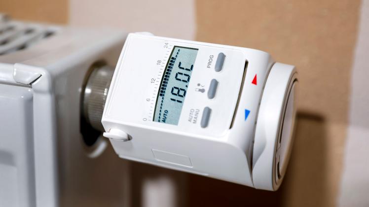 Digitales Heizkörper-Thermostat mit Einstellung auf 18 Grad - Mit den richtigen Einstellungen am Heizkörper-Thermostat k