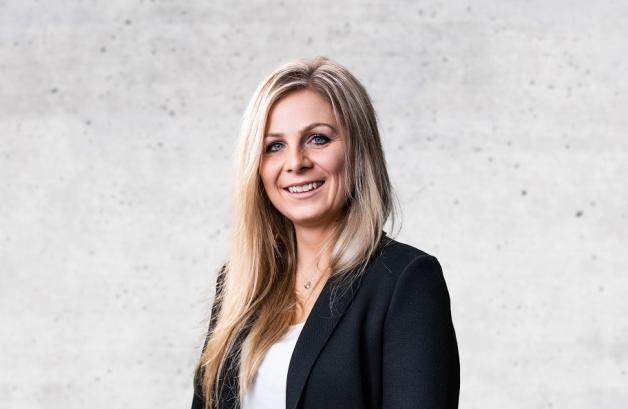 Sarah Pfeiffer, Gewerbekundenberaterin bei der VR Bank Schleswig-Mittelholstein