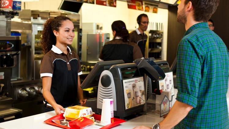 Arbeitgeber McDonald's wächst weiter: 2.000 neue Mitarbeiter und 1.000 Auszubildende gesucht in 2012