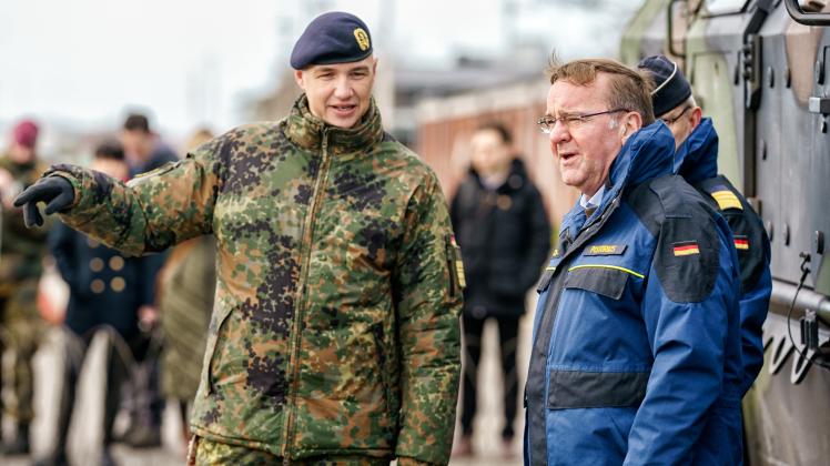 Besuch von Bundesminister Boris Pistorius in Eckernförde - 21.02.2023 - Foto Marcus Dewanger