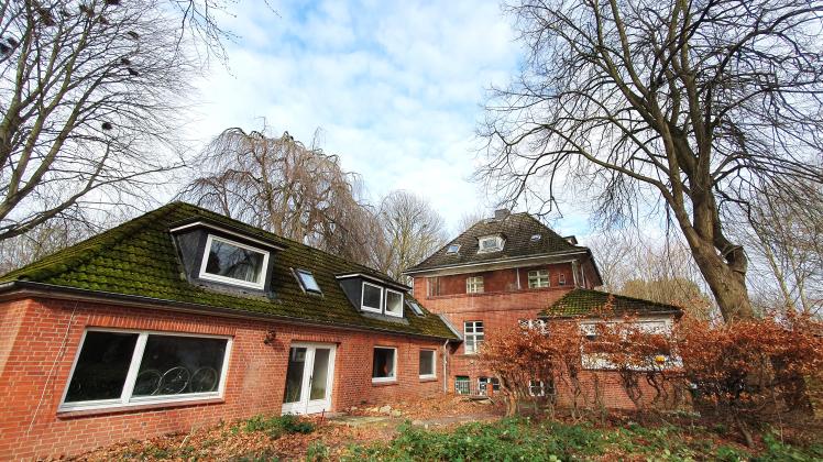 Streitobjekt Villa Wacker: Die Stadtverwaltung von Bargteheide will einen Architektenwettbewerb. Die Grünen wollen zunächst die alle Informationen zur Bausubstanz des Anwesens.