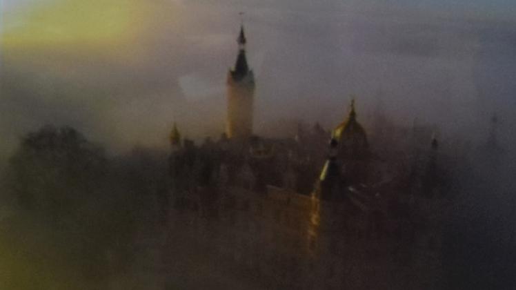 Diese mystische Aufnahme vom Schloss aus der Drohnenperspektive ist Maik Kuhnert gelungen. Sie wurde als Siegerfoto des Wettbewerbs ausgezeichnet. 