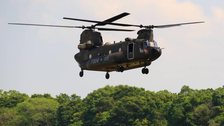 September 28, 2021, Taoyuan, Taipei, Taiwan: A Chinook Helicopter flies over a military camp, as part of a rehearsal for