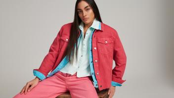 Jeans von Kopf bis Fuß? «Double-Denim» feiert ein Trend-Comeback