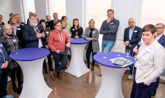Geburtstagssause in Rostock: die NNN feiert 70. Geburtstag und lädt in die neuen Redaktionsräumlichkeiten in der Strandstraße…Foto: Georg Scharnweber