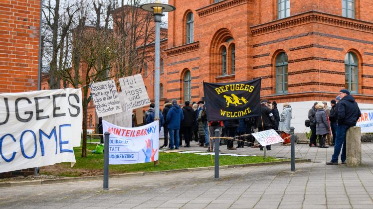 Kreistagssitzung Ludwigslust-Parchim - Demonstration