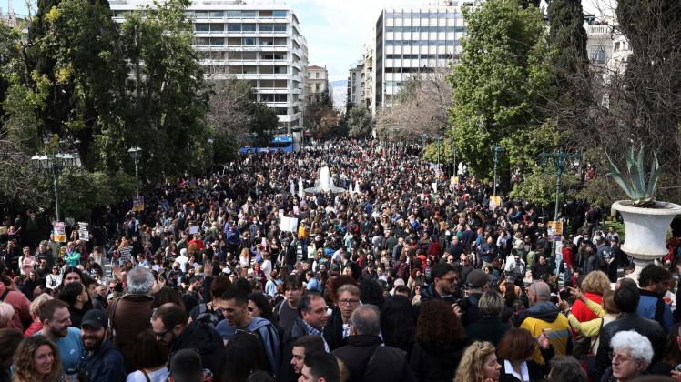 Demonstration nach Zugunglück in Griechenland