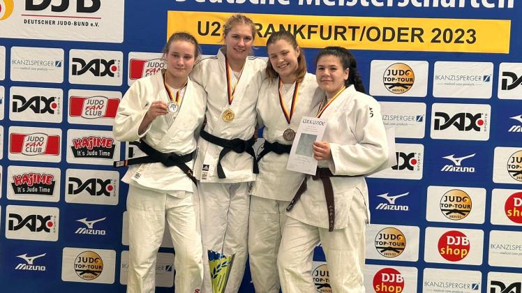 Die Schwerinerin Zyna Schreiber (r.) steht erneut auf dem Podest einer deutschen Meisterschaft. Nach Bronze in der U18 holte sie auch in der U21 einen dritten Platz. 