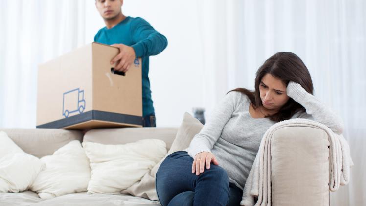 Dein Sofa, mein Bett: Wie schaffen Paare die Wohnungsauflösung?