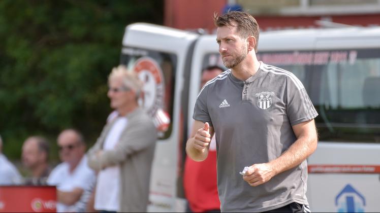 Spielertrainer Anton Müller vom FSV Bentwisch wirkte zufrieden nach dem Punktgewinn gegen den Malchower SV. Trotzdem war da gerade in der ersten Halbzeit auch mehr drin.