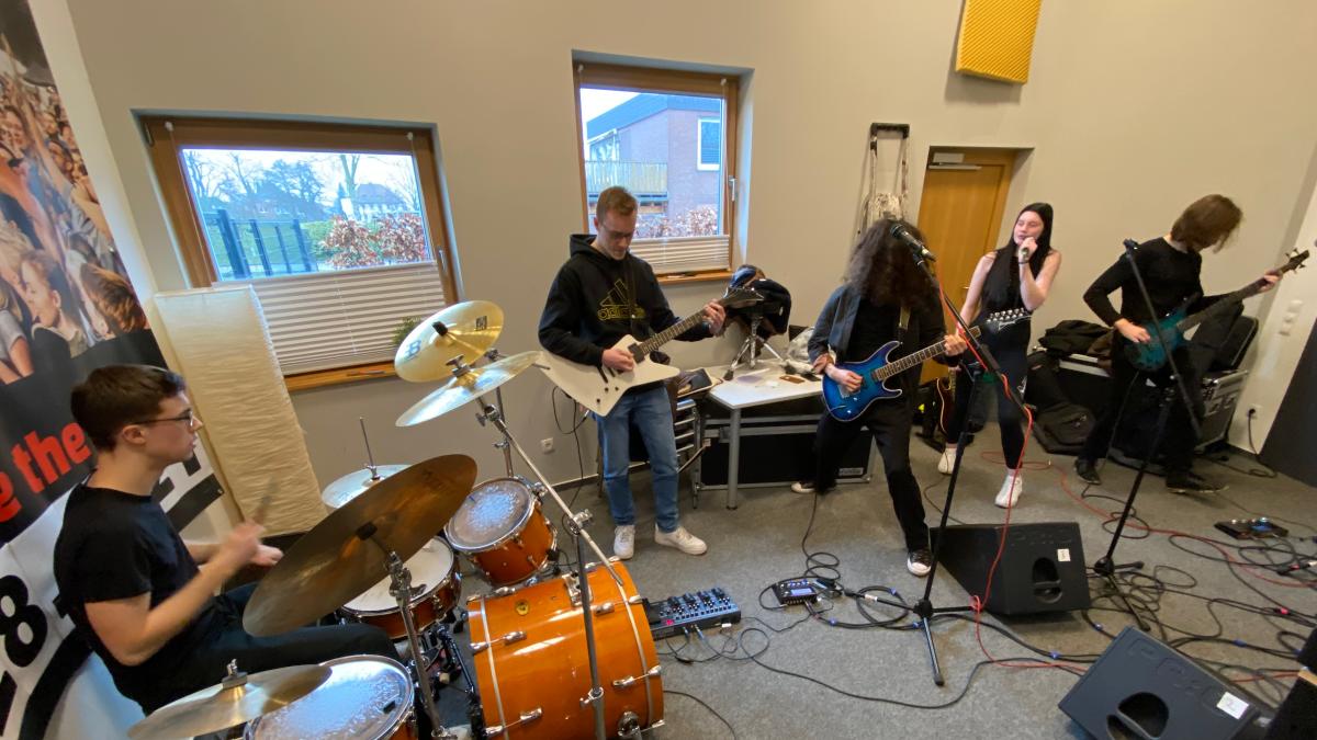 Neue Band in Meppen Ukrainer und Deutsche geben erstes Konzert NOZ