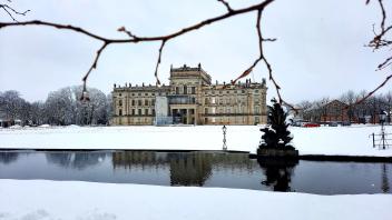 Schloss Ludwigslust bei Schnee im Winter