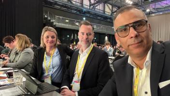 Murat Kalmis (r.) mit Christian Dürr und Imke Haake