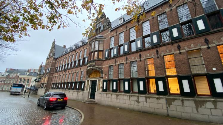Am Fuße der Martinikerk in Groningen steht das monumentale Provinzhaus, wo am 16. Juni 1602 die „Provinciale Staten“ von Groningen zum ersten Mal tagten.