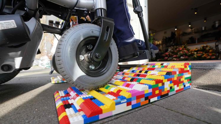 Lego-Rampe für Barrierefreiheit